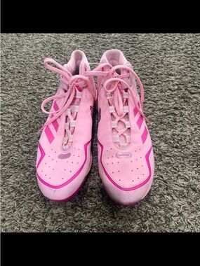 Adidas icon Mother’s Day, metal baseball cleats, men’s size 11